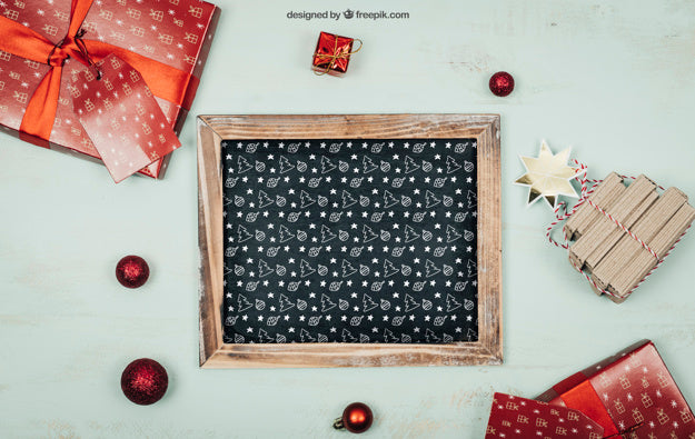 Free Christmas Elements Mockup Psd