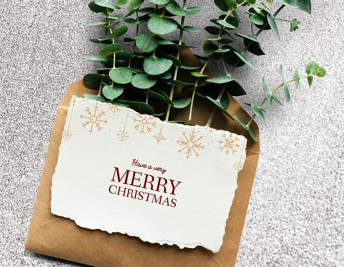 Free Christmas Holiday Greeting Mockup With Leaves