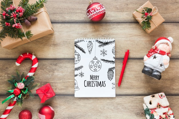 Free Christmas Mockup With Spiral Notepad Psd