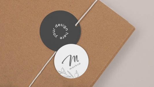 Free Circle Shaped Tag Price Mockup Psd