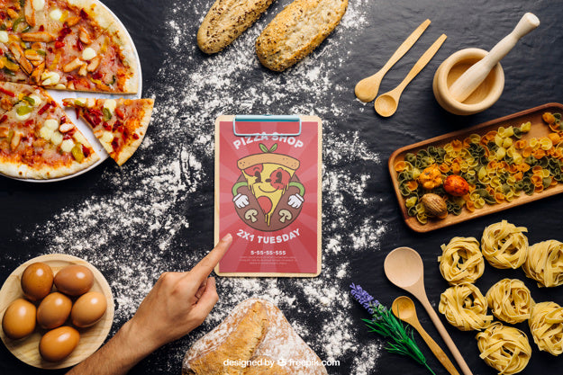 Free Clip Board Mockup With Pizza Design Psd