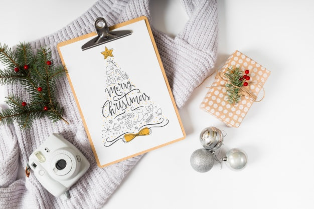 Free Clipboard Mockup With Christmas Composition Psd