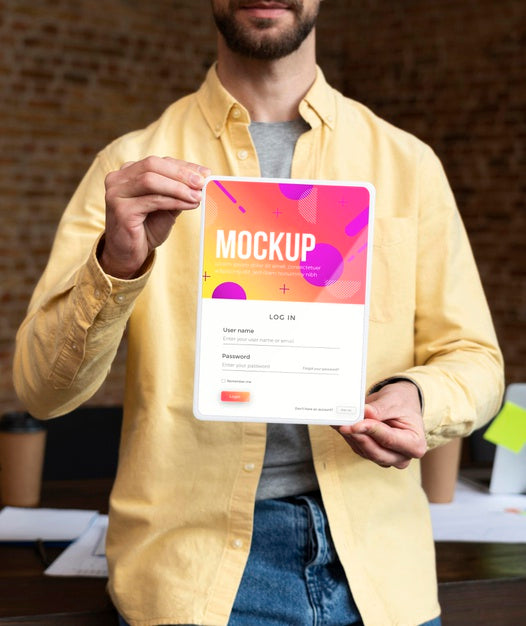 Free Close Up Man Holding Tablet Mockup Psd