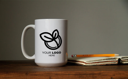 Free Coffee Mug On The Desk Product Mockup