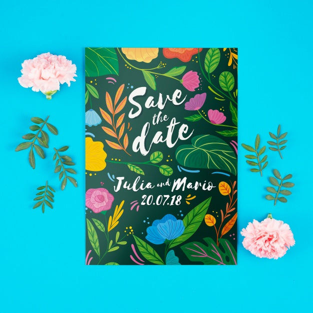 Free Colorful Card Mockup With Roses Psd