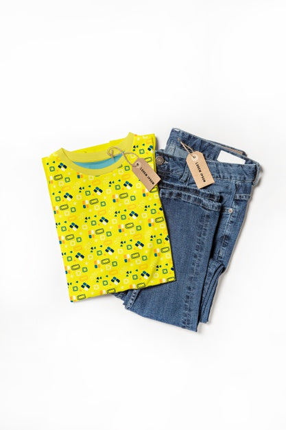 Free Colorful Shirt Concept Mock-Up Psd