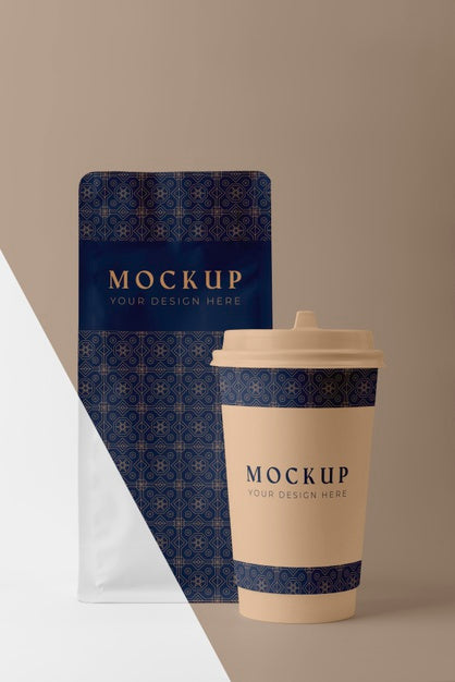 Free Composition Of Coffee Shop Cup Mock-Up Psd