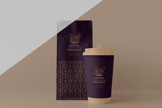 Free Composition Of Coffee Shop Cup Mock-Up Psd