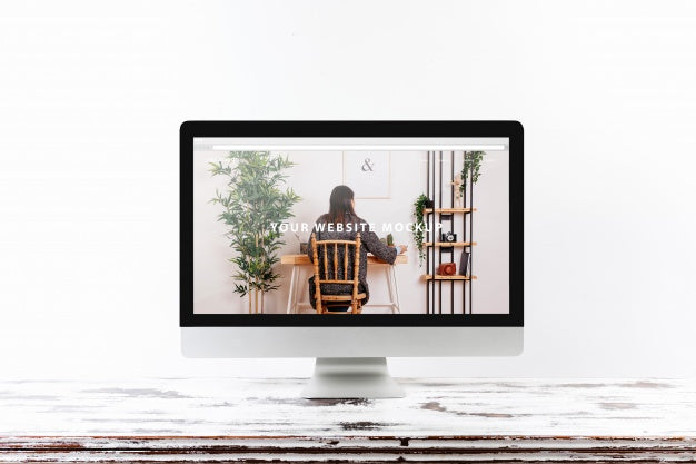 Free Computer Mockup On Wooden Desk Psd