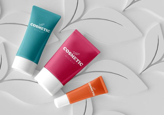 Free Cosmetic Packaging Mockup Psd