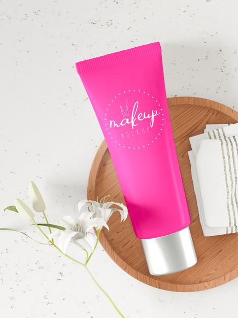 Free Cosmetic Product Packaging Mockup Psd