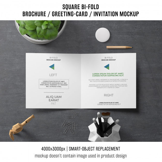 Free Creative Square Bi-Fold Brochure Or Greeting Card Mockup Psd