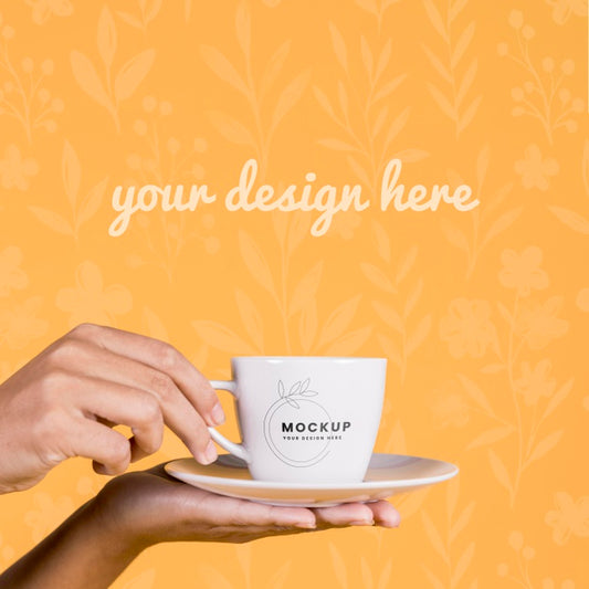 Free Cup Concept Mock-Up Psd