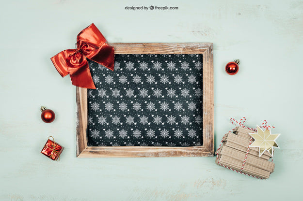 Free Cute Frame Mockup With Christmtas Design Psd