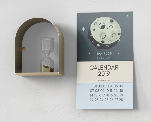 Free Decorative Calendar Mockup On Wall Psd