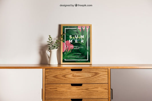 Free Decorative Frame Mockup On Desk Psd