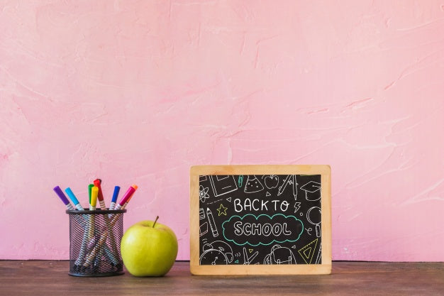 Free Decorative Slate Mockup With Back To School Concept Psd
