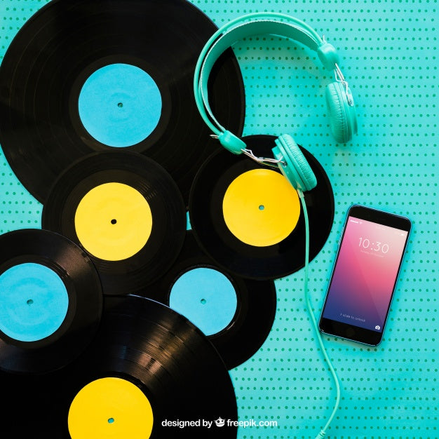 Free Decorative Vinyl Mockup With Smartphone Psd