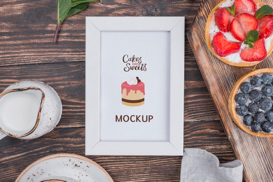 Free Delicious Dessert Concept Mock-Up Psd