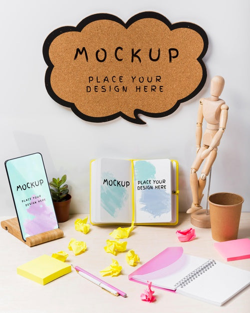 Free Desk Concept With Sticky Notes Mock-Up Psd