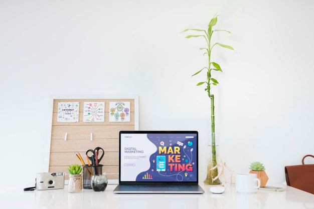 Free Digital Marketing Desk Concept Psd