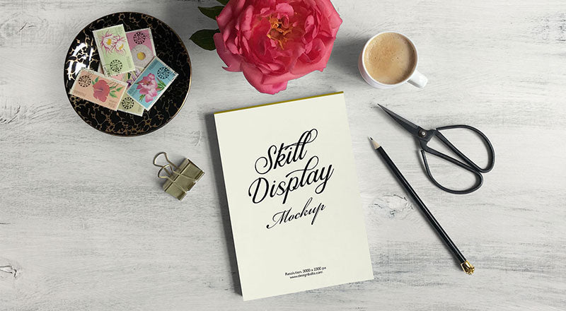 Free Drawing Pad Skill Display / Flyer Mockup Psd