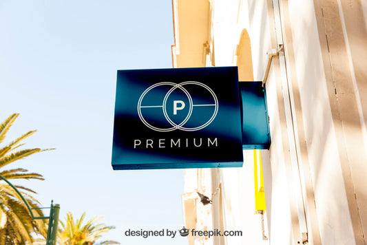 Free Elegant Shop Sign Mockup Psd