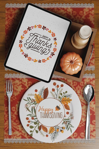 Free Elegant Table Setup On Thanksgiving Day Psd