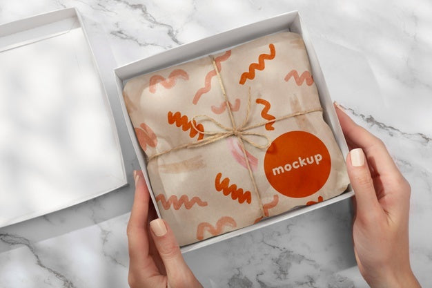 Free Elegant Wrapping Paper Real Context Mockup Psd