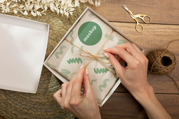 Free Elegant Wrapping Paper Real Context Mockup Psd