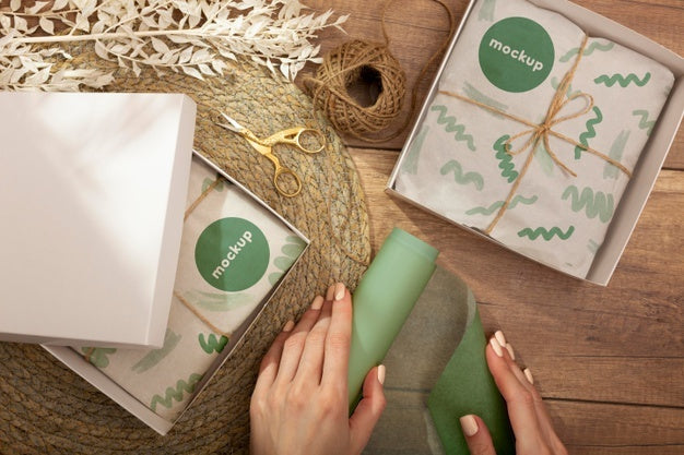 Free Elegant Wrapping Paper Real Context Mockup Psd