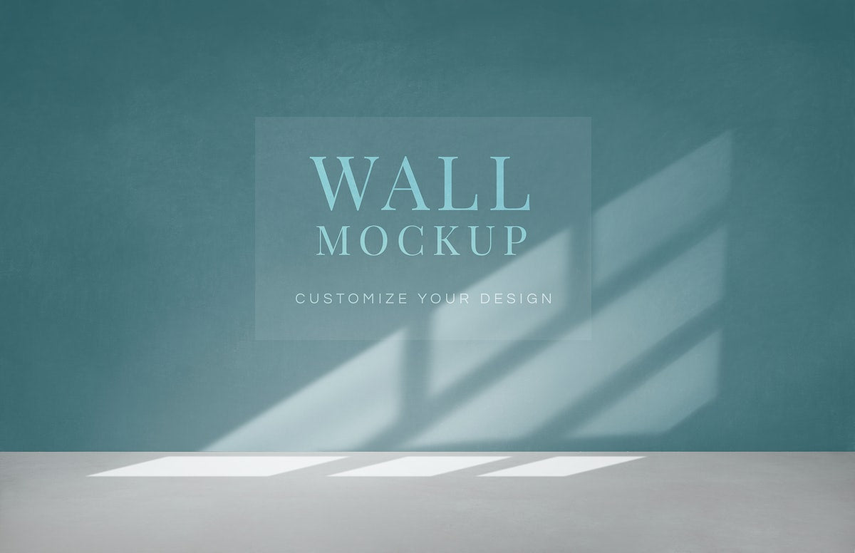 Free Empty Room With A Green Wall Mockup