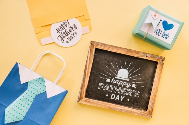 Free Fathers Day Mockup With Slate Psd