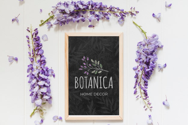 Free Flat Lay Beautiful Lilac Flowers Psd