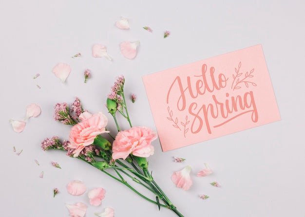 Free Flat Lay Card Mockup With Spring Concept Psd