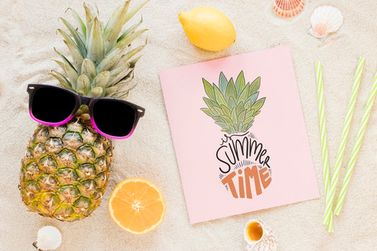 Free Flat Lay Card Or Paper Mockup With Summer Elements Psd