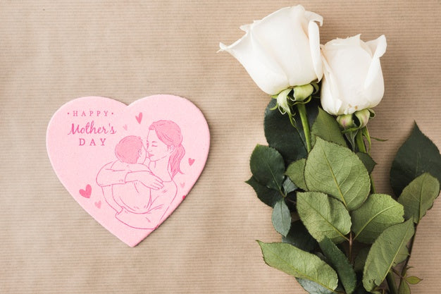 Free Flat Lay Heart Shapes Card Mockup For Mothers Day Psd