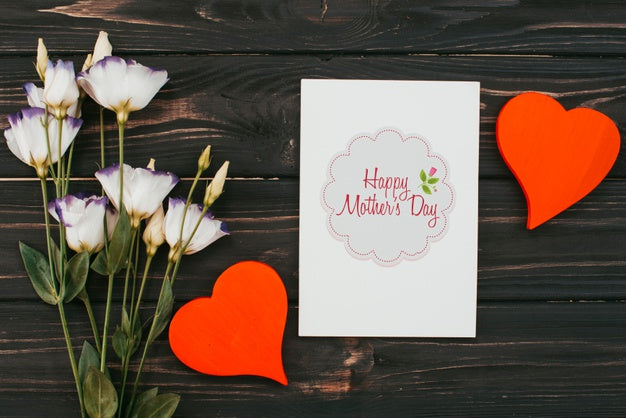 Free Flat Lay Mothers Day Card Mockup Psd