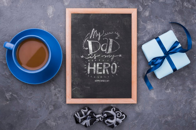 Free Flat Lay Of Father'S Day Concept Mock-Up Psd