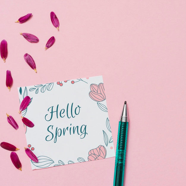 Free Flat Lay Spring Mockup With Card Psd