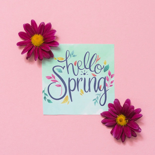 Free Flat Lay Spring Mockup With Card Psd