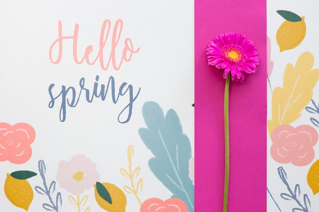 Free Flat Lay Spring Mockup With Copyspace Psd