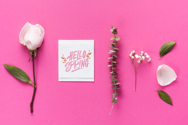 Free Flat Lay Spring Mockup With Greeting Card Psd