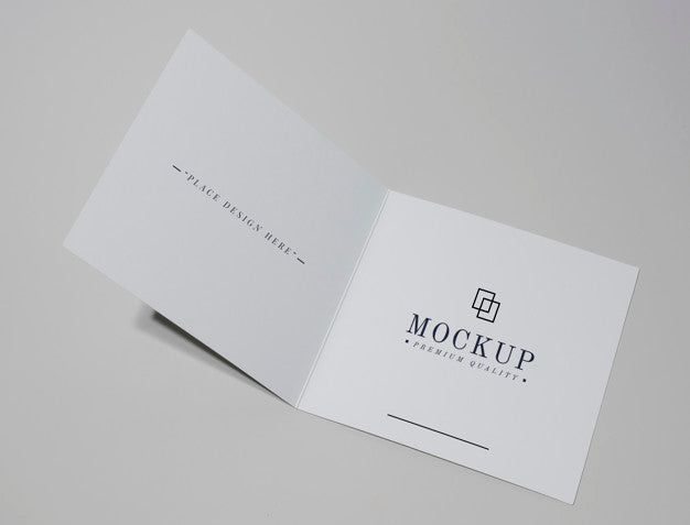 Free Foldable Card Or Brochure Mockup Psd