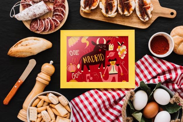 Free Frame Mockup With Traditional Spanish Food Psd