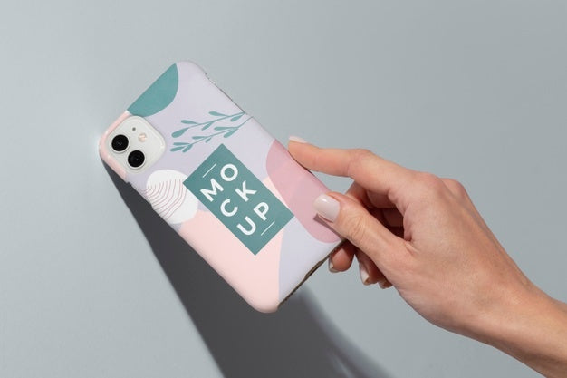 Free Hand Holding Smartphone With Mock-Up Phone Case Psd