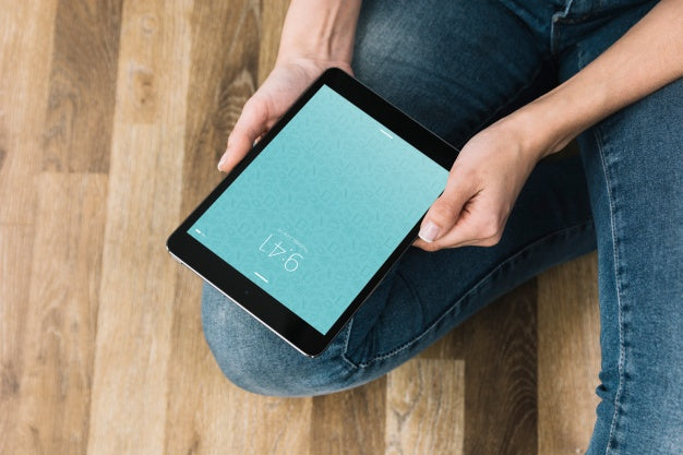 Free Hands Holding Tablet Mockup Psd