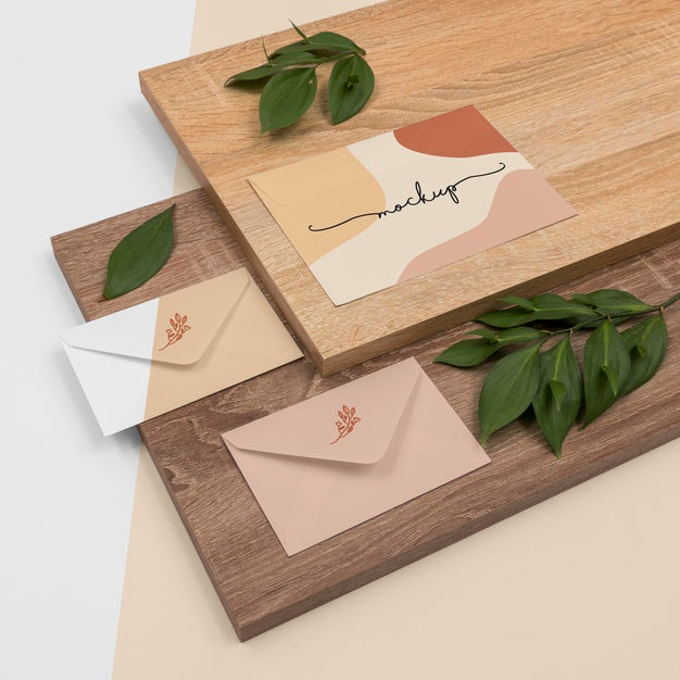 Free High Angle Stationery Mockup With Wood Psd