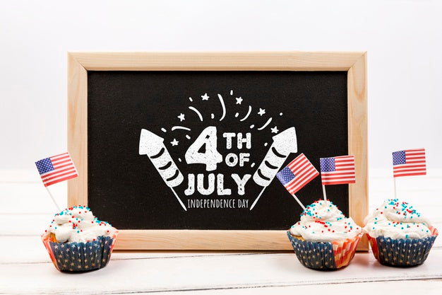 Free Independence Day Mockup With Slate Psd