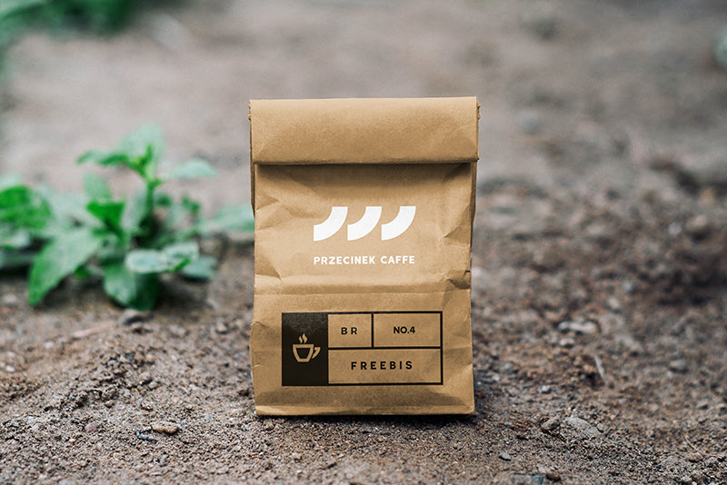 Free Kraft Paper Bag Mockup